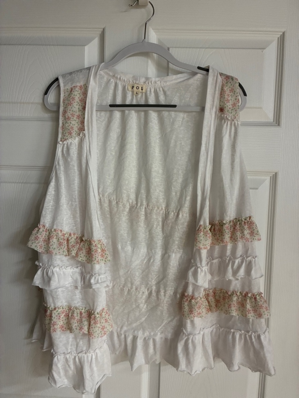 POL White Open Ruffle Vest with Pink Floral Trim